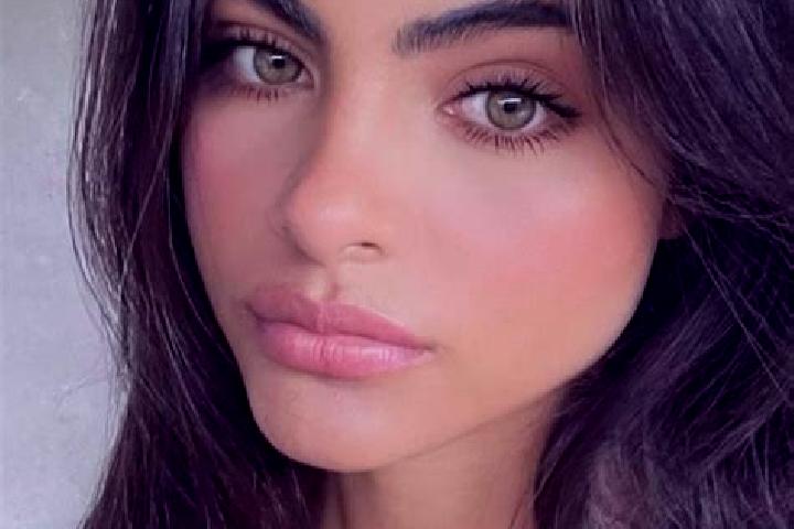 Aubrey, 20, a red dark-eyed indian companion based in Clare C. Offering 69, Duos, Girlfriend Experience. Available for incall and outcall, overnight bookings...