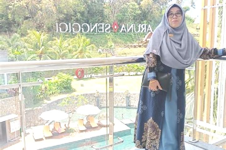 Aubrey, 20 — Escort in Barejulat, Indonesia
