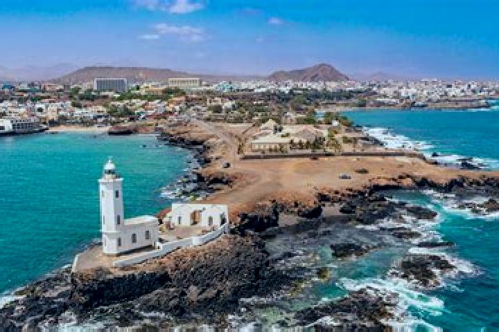 Aubrey, 20 — Escort in Figueiral, Cape Verde
