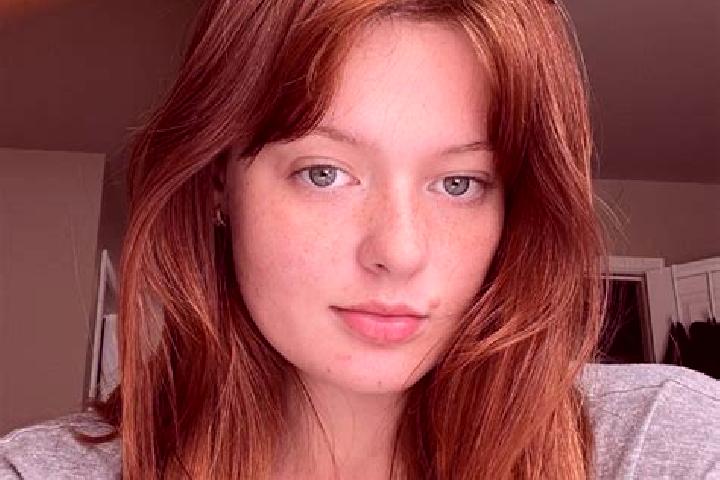 Aubrey, 21, a auburn grey-eyed caucasian companion based in Rasnov. Offering Couples, Duos, Dinner Date. Available for incall and outcall, day and evening da...