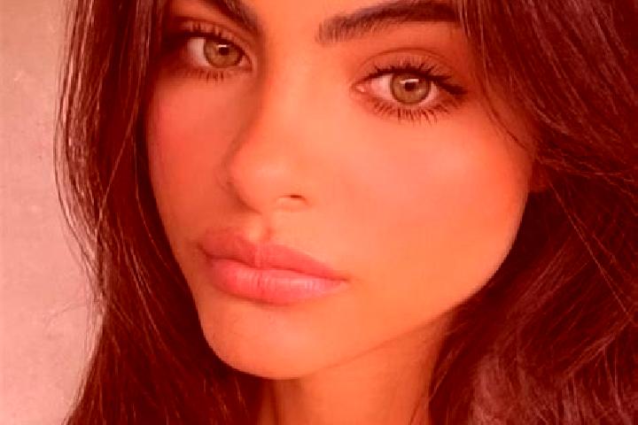 Aubrey, 21, a brunette green-eyed caucasian companion based in Fuenllana. Offering OWO, Prostate Massage, Girlfriend Experience. Available for incall and out...