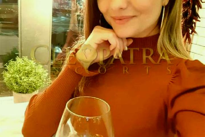 Aubrey, 21, a dark blonde dark-eyed indian companion based in Floresta. Offering Domination, Dinner Date, Overnight, CIM, OWO. Available for incall and outca...