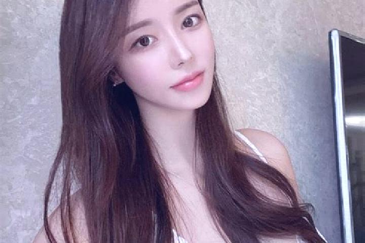 Aubrey, 21 — Escort in Shangju, China