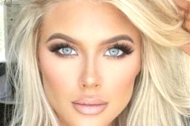 Aubrey, 22, a platinum blonde hazel-eyed mixed companion based in Hazorasp. Offering Roleplay, Couples, Striptease, A-Level, CIM. Available for incall and ou...