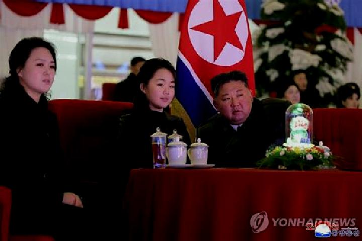 Aubrey, 22 — Escort in Aoji-ri, North Korea