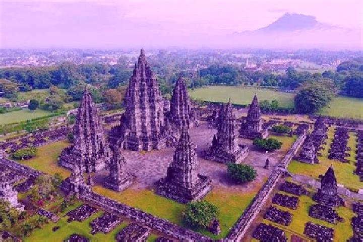 Aubrey, 22 — Escort in Candi Prambanan, Indonesia
