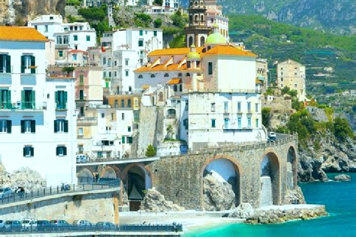Aubrey, 22 — Escort in Forno Casale, Italy