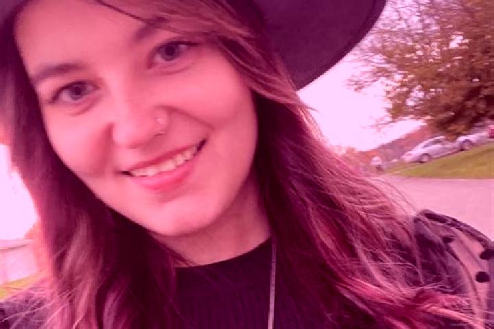 Aubrey, 22 — Escort in New Athens, United States