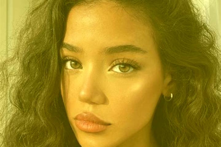 Aubrey, 23, a black brown-eyed asian companion based in Novaledo. Offering Girlfriend Experience, GFE, Deep French Kissing. Available for incall and outcall,...