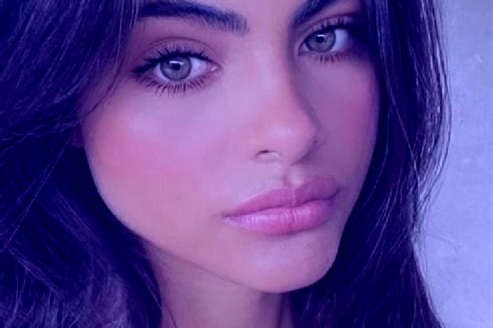 Aubrey, 23, a brunette amber-eyed european companion based in Belyy Gorodok. Offering Couples, Overnight, OWO, BDSM. Available for incall and outcall, overni...