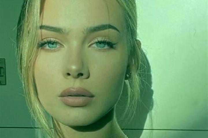 Aubrey, 23, a dark blonde amber-eyed european companion based in Wilanow. Offering CIM, Party Girl, A-Level, Girlfriend Experience. Available for incall and ...