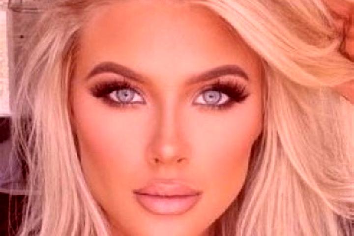 Aubrey, 23, a platinum blonde brown-eyed mixed companion based in Maumelle. Offering A-Level, 69, Domination, Couples. Available for incall and outcall, day ...
