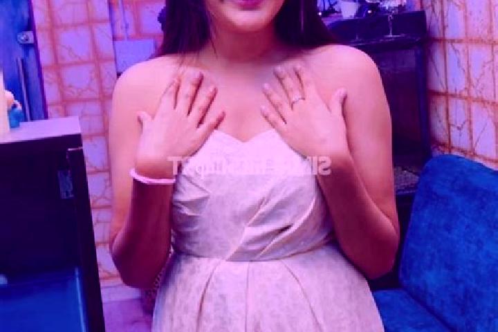 Aubrey, 23 — Escort in Kalyan, India