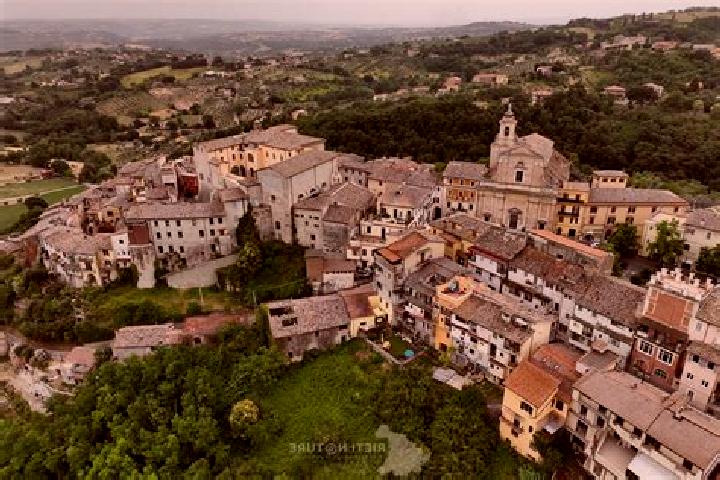 Aubrey, 23 — Escort in Poggio Mirteto Scalo, Italy