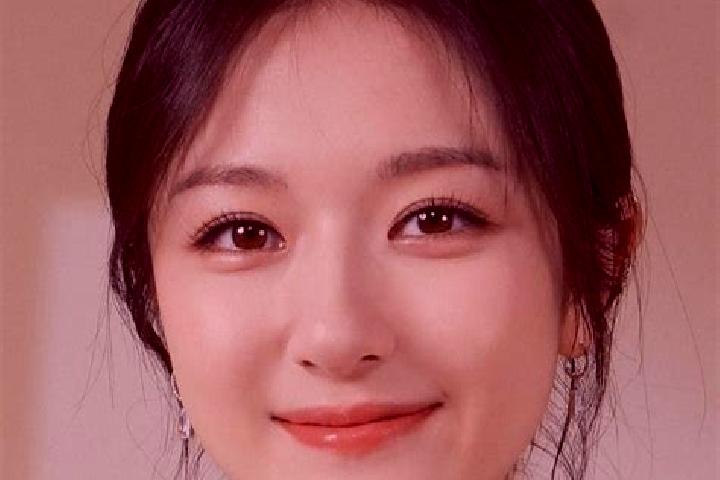 Aubrey, 23 — Escort in Shaodian, China