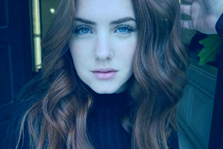 Aubrey, 24, a auburn blue-eyed european companion based in Berry. Offering Couples, Tantra, BDSM. Available for incall and outcall, overnight bookings availa...