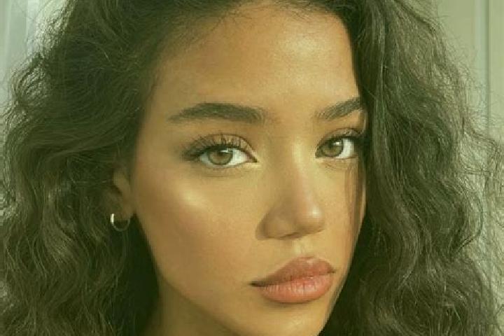 Aubrey, 24, a black brown-eyed caucasian companion based in Karachev. Offering Travel Companion, Duos, Massage, Couples. Available for incall and outcall, ov...