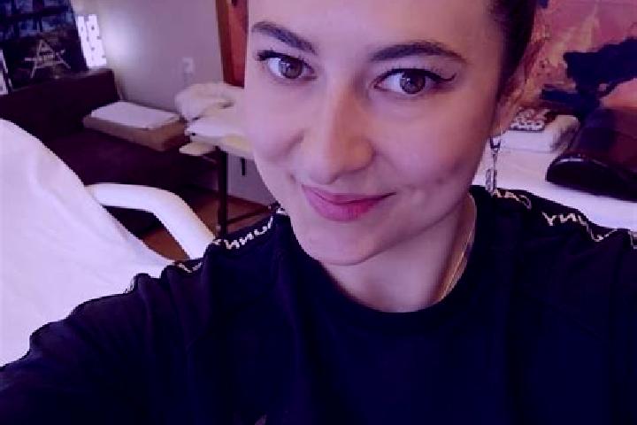 Aubrey, 24, a black grey-eyed latina companion based in Qeladize. Offering BDSM, Dinner Date, Party Girl. Available for incall and outcall, day and evening d...