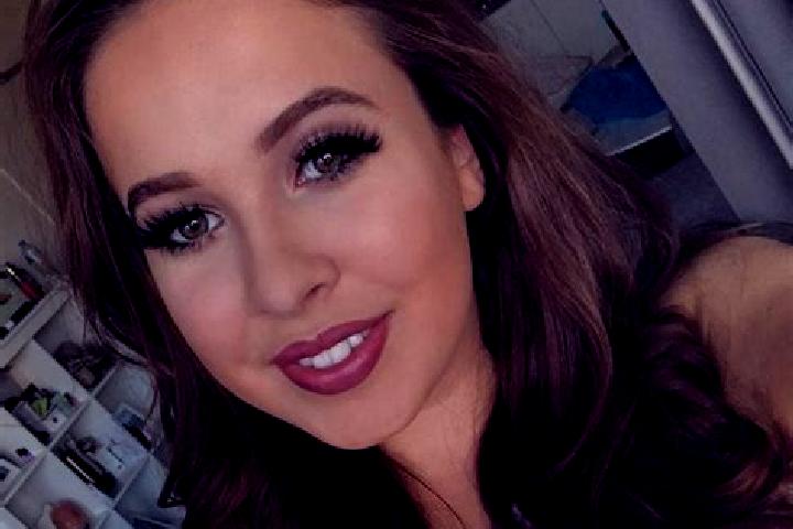Aubrey, 24, a brunette amber-eyed caribbean companion based in Arlon. Offering 69, Overnight, Party Girl, Dinner Date. Available for incall and outcall, day ...