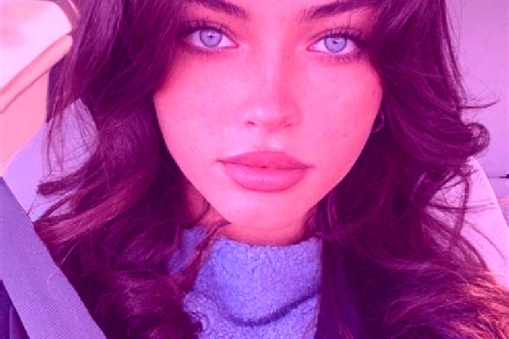 Aubrey, 24, a brunette blue-eyed latina companion based in Pota. Offering Massage, Girlfriend Experience. Available for incall and outcall, day and evening d...