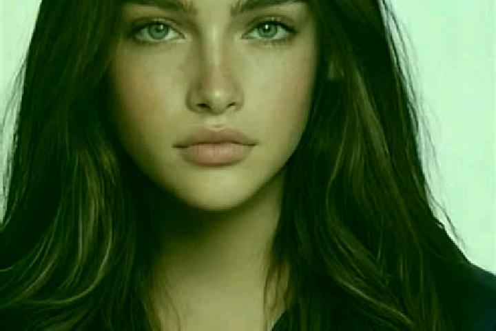 Aubrey, 24, a brunette grey-eyed caucasian companion based in Crasna. Offering Party Girl, Couples, Domination, Erotic Massage, Dinner Date. Available for in...