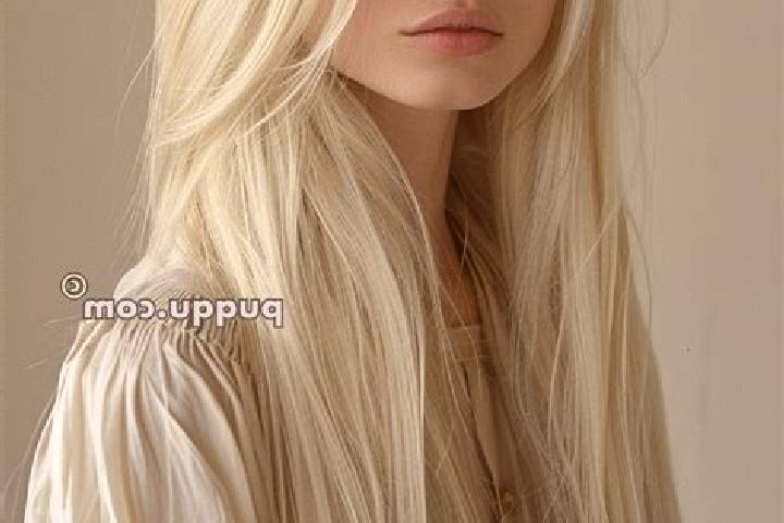Aubrey, 24, a platinum blonde blue-eyed mediterranean companion based in Lagoa de Velhos. Offering OWO, Roleplay, Dinner Date. Available for incall and outca...