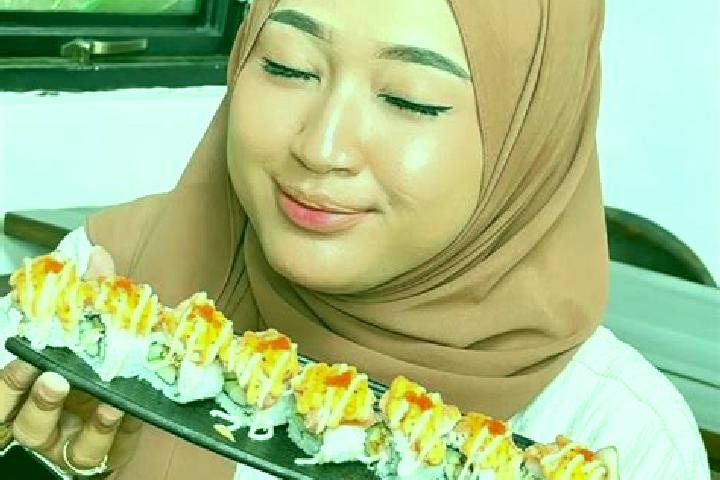 Aubrey, 24 — Escort in Demaan, Indonesia