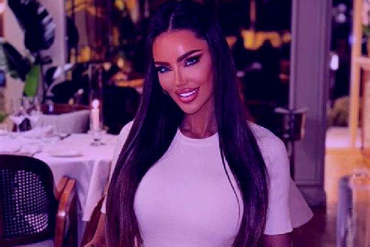 Aubrey, 24 — Escort in Dragusani, Romania