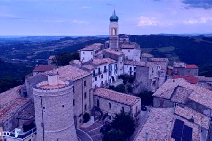 Aubrey, 24 — Escort in Furci, Italy