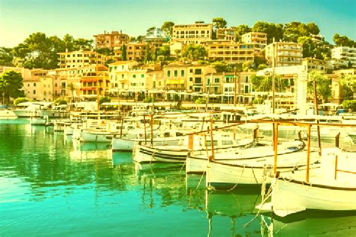 Aubrey, 24 — Escort in Port de Soller, Spain
