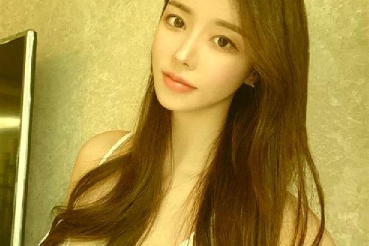 Aubrey, 24 — Escort in Yanghe, China