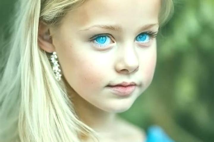 Aubrey, 25, a blonde blue-eyed caucasian companion based in Stowell. Offering CIM, OWO, Fetish, BDSM. Available for incall and outcall, overnight bookings av...