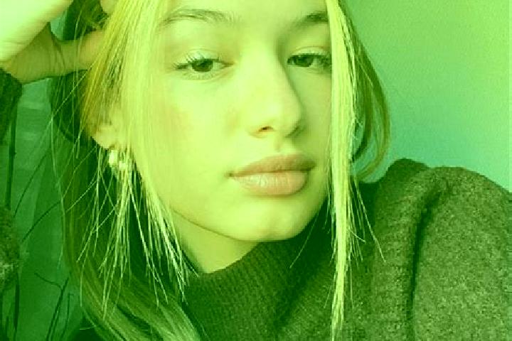 Aubrey, 25, a blonde brown-eyed asian companion based in Tabun. Offering Deep French Kissing, Duos, Roleplay. Available for incall and outcall, day and eveni...