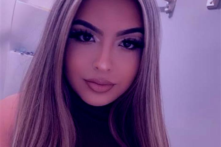Aubrey, 25, a blonde dark-eyed latina companion based in Treffelstein. Offering Erotic Massage, Duos, Tantra, GFE, Domination. Available for incall and outca...
