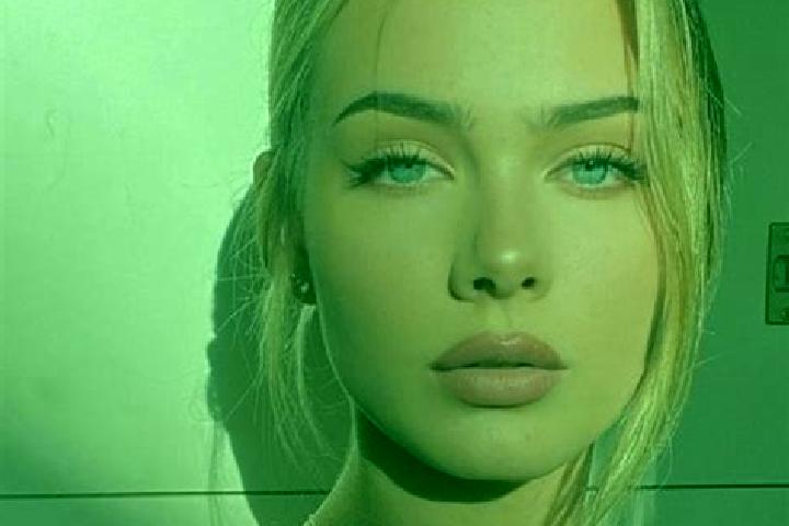 Aubrey, 25, a blonde grey-eyed european companion based in Leopoldina. Offering Overnight, Party Girl, Tantra. Available for incall and outcall, overnight bo...