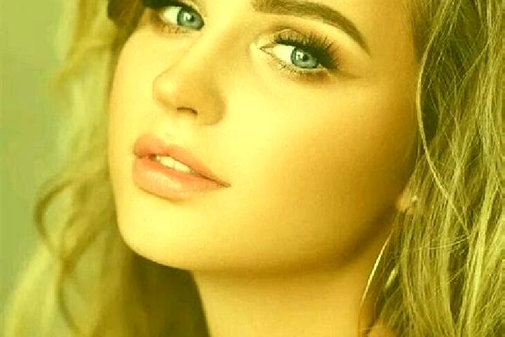 Aubrey, 25, a dark blonde blue-eyed mediterranean companion based in Sebree. Offering OWO, Domination, BDSM. Available for incall and outcall, overnight book...
