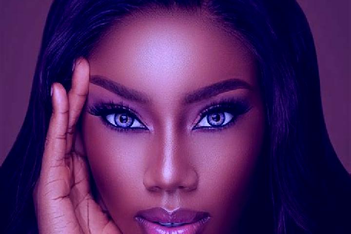 Aubrey, 25, a red blue-eyed ebony companion based in Ab Tavil. Offering Dinner Date, CIM, Roleplay, Domination. Available for incall and outcall, day and eve...