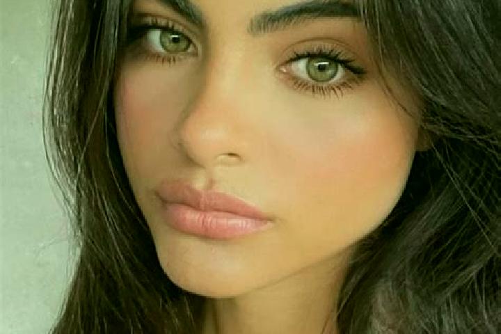 Aubrey, 25, a red dark-eyed indian companion based in Te Aro. Offering Dinner Date, Deep French Kissing, Fetish, CIM. Available for incall and outcall, overn...