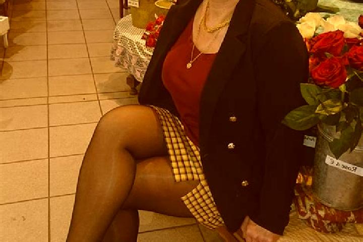 Aubrey, 25 — Escort in Bas-en-Basset, France