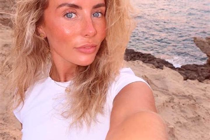 Aubrey, 25 — Escort in Bonner, Australia