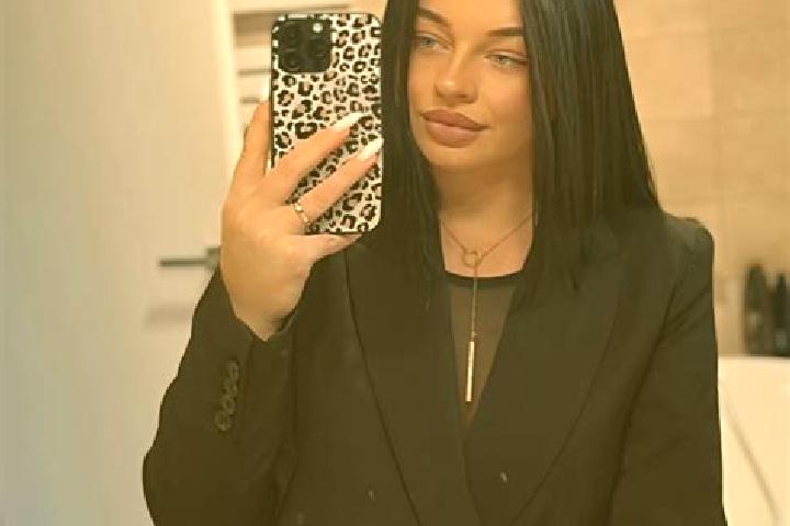 Aubrey, 25 — Escort in Medvedivtsi, Ukraine