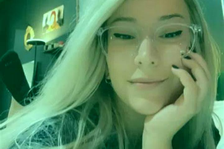 Aubrey, 26, a blonde grey-eyed asian companion based in Starcevo. Offering Dinner Date, CIM, Erotic Massage. Available for incall and outcall, day and evenin...