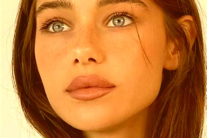 Aubrey, 26, a brunette blue-eyed middle eastern companion based in Siligo. Offering Couples, 69, Travel Companion, Fetish, Roleplay. Available for incall and...