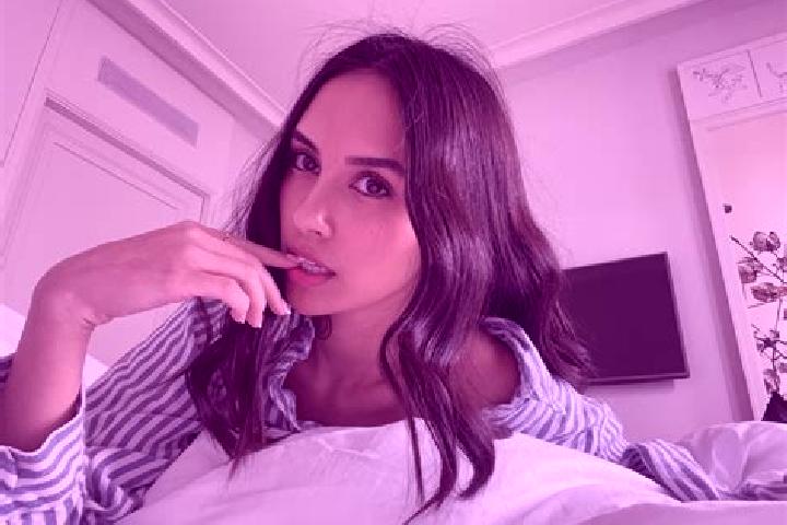 Aubrey, 26, a brunette grey-eyed ebony companion based in Modra. Offering Roleplay, Travel Companion, Girlfriend Experience. Available for incall and outcall...