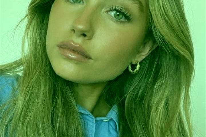 Aubrey, 26, a dark blonde green-eyed asian companion based in Labarthe-Inard. Offering Travel Companion, Deep French Kissing, Dinner Date. Available for inca...
