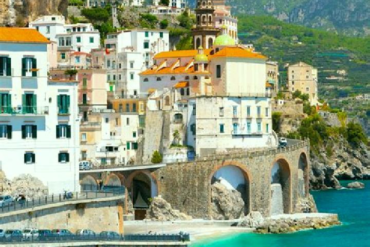 Aubrey, 26 — Escort in Chiaromonte, Italy