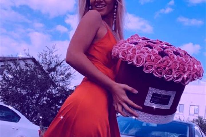 Aubrey, 26 — Escort in Dudestii Noi, Romania
