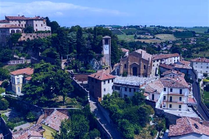 Aubrey, 26 — Escort in Ozzano Monferrato, Italy