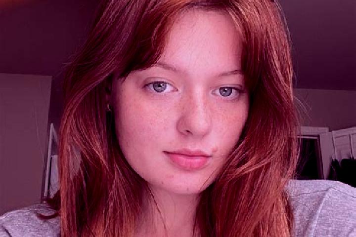 Aubrey, 27, a auburn brown-eyed european companion based in Castions delle Mura. Offering Deep French Kissing, CIM, Travel Companion, Domination, Couples. Av...