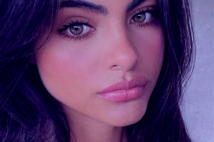 Aubrey, 27, a black dark-eyed indian companion based in Didia. Offering Striptease, CIM, OWO. Available for incall and outcall, overnight bookings available.